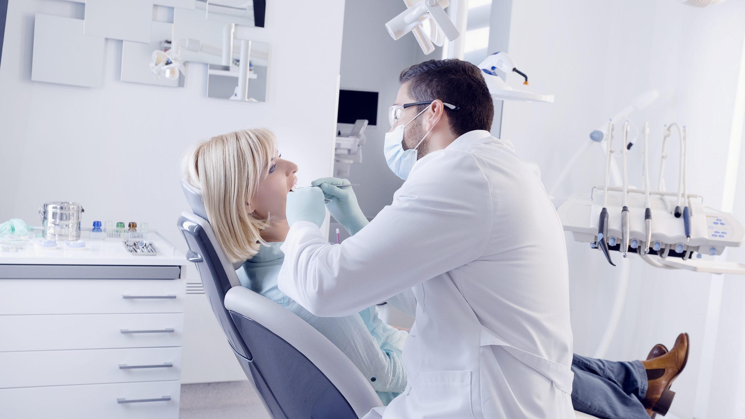 Dentist in Lindsay, CA