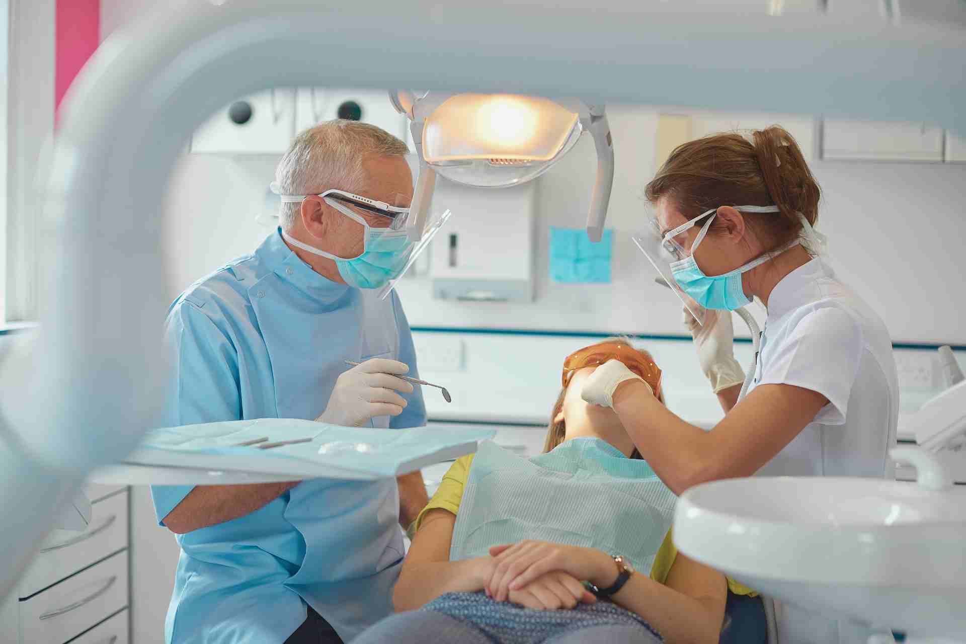 Dentist in Lindsay, CA